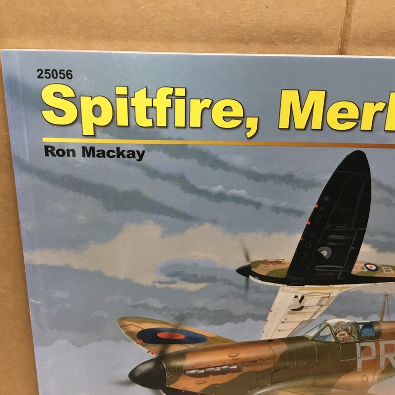 Spitfire, Merlin Variant Walk Around Ron Mackay book SQUADRON SIGNAL 25056 RAF gallery