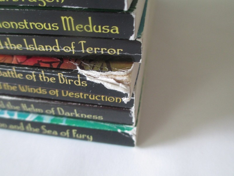 Heroes in Training lot of 8 books Holub 2 3 5 6 10 12 15 16 gallery