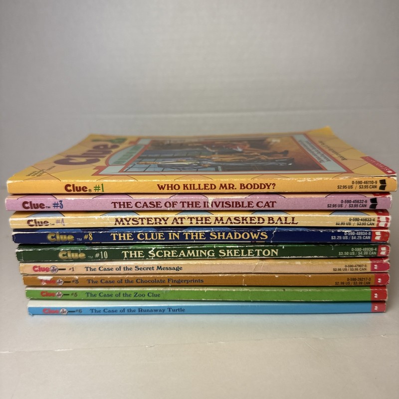 Lot of 9 Vtg. CLUE (1,3,4,8,10) & CLUE Jr. (1,3,5,6) A.E Parker Books 1990s gallery