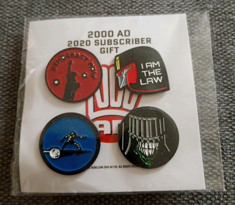 2000ad Badge Pin Set 4 Four Subscriber Gift New Unused Judge Dredd *FREE POST*