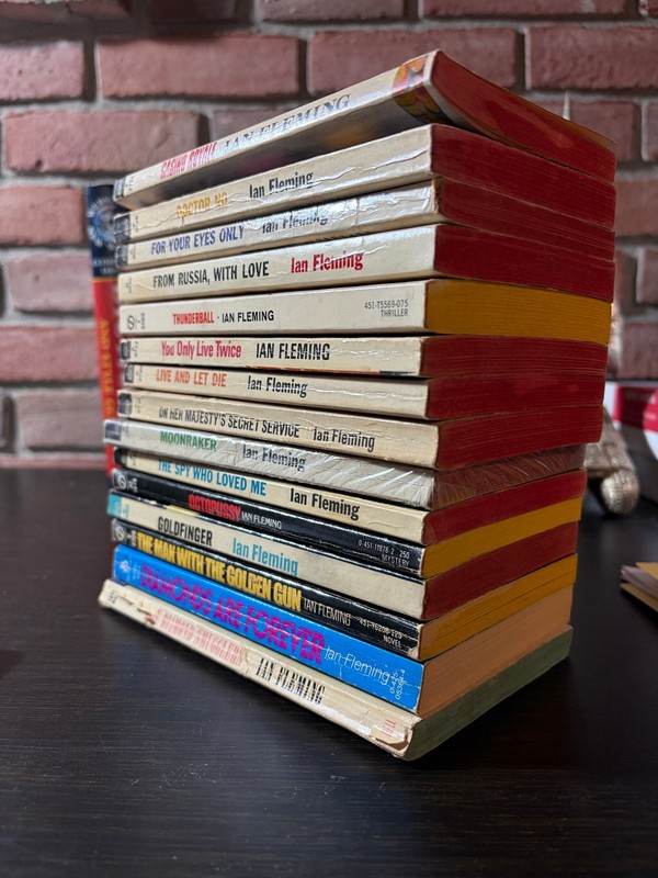 James Bond 007 -Lot of 17 Signet Dell 1960’s Vintage Paperbacks by Ian Fleming +