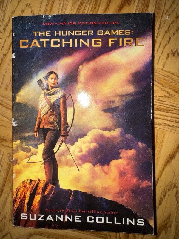 Catching Fire Hunger Games, Book Two) by Suzanne Collins (2013, Trade Paperback)