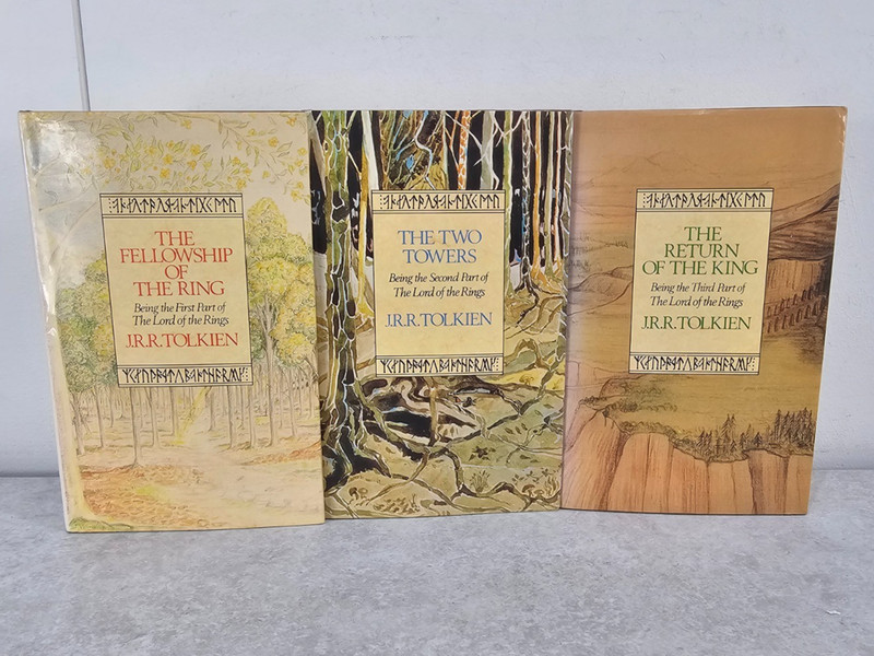 J.R.R. Tolkien The Lord of The Rings 1988 Unwin Hyman 20, 17, 17 Impressions