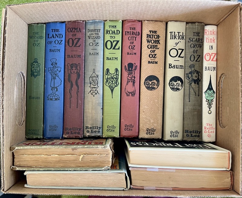WIZARD OF OZ COMPLETE 53 BOOK COLLECTION & Catalog many w/Dust Jackets Baum