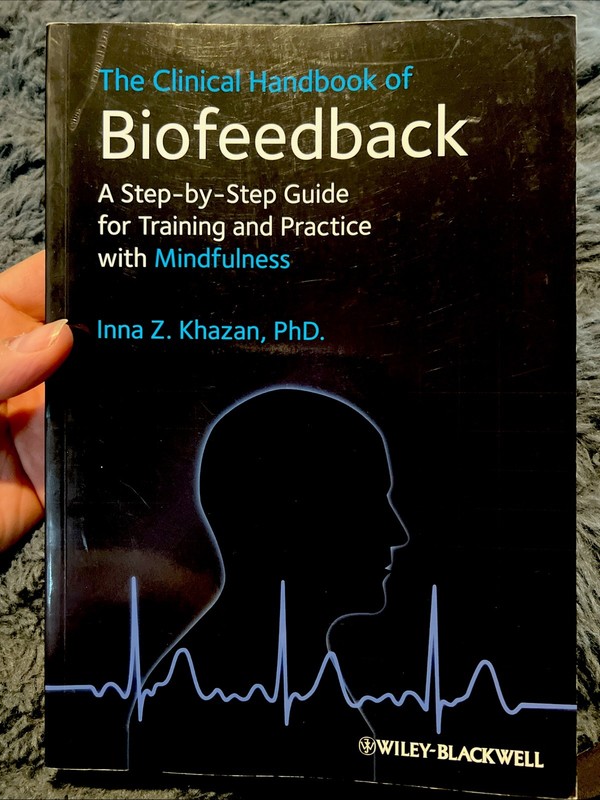 Clinical Handbook of Biofeedba by Khazan, Inna Z. B-798