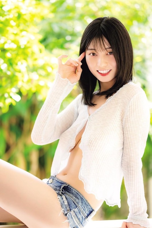 Kanna Seto/ HardCover /Photobook/from japan Released September 18, 2025