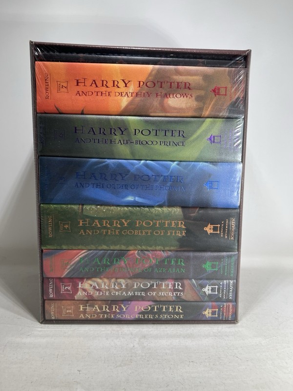 Harry Potter Limited Edition Boxed Sealed Set Hardcover Books 1-7 in Trunk Chest gallery
