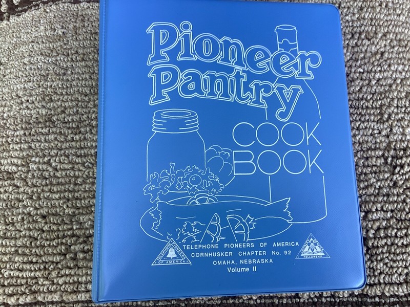 Pioneer Pantry Cook Book Vol II Omaha, Nebraska 1987
