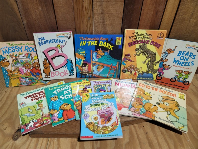 Lot of 12 Berenstain Bears Books (Unsorted