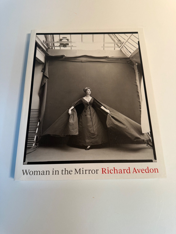 Woman in the Mirror : 1945-2004 – RIchard Avedon – HC – NEW