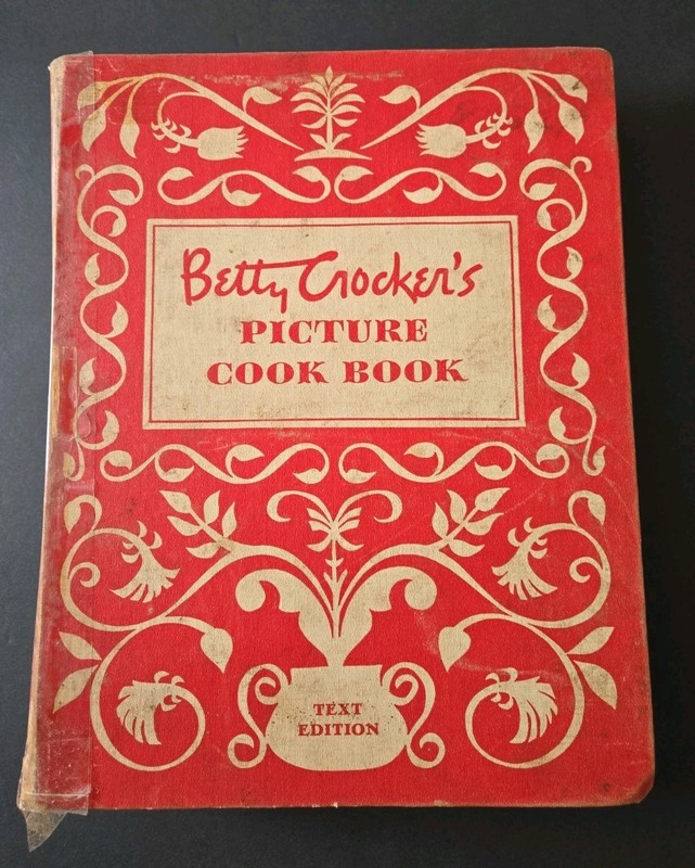 Vintage 1950 Betty Crocker’s Picture Cook Book First Edition 5-Ring Binder Text