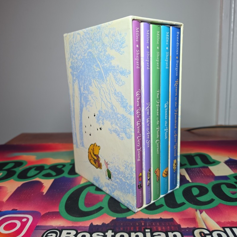 Winnie the Pooh Deluxe Gift Box- Alan Alexander Milne- 5 Book Set