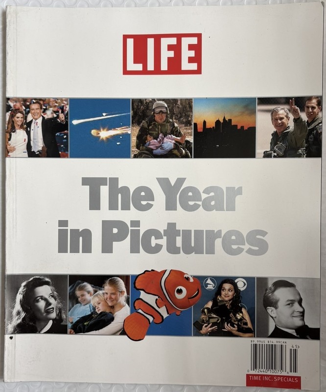 LIFE The Year in Pictures 2003 Photo Special Magazine Time Inc Newsstand