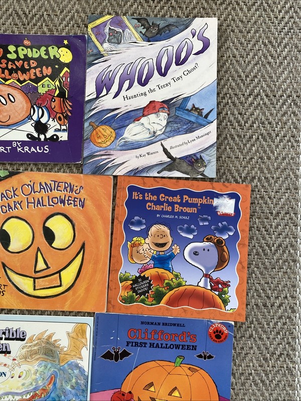 Lot of 35 Vintage Spooky Children's Books Halloween Ghosts Witches Monsters gallery
