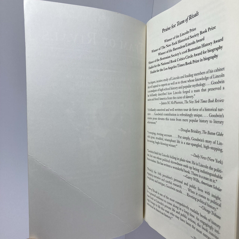 Team of Rivals: The Political Genius of Abraham Lincoln - Paperback Book gallery