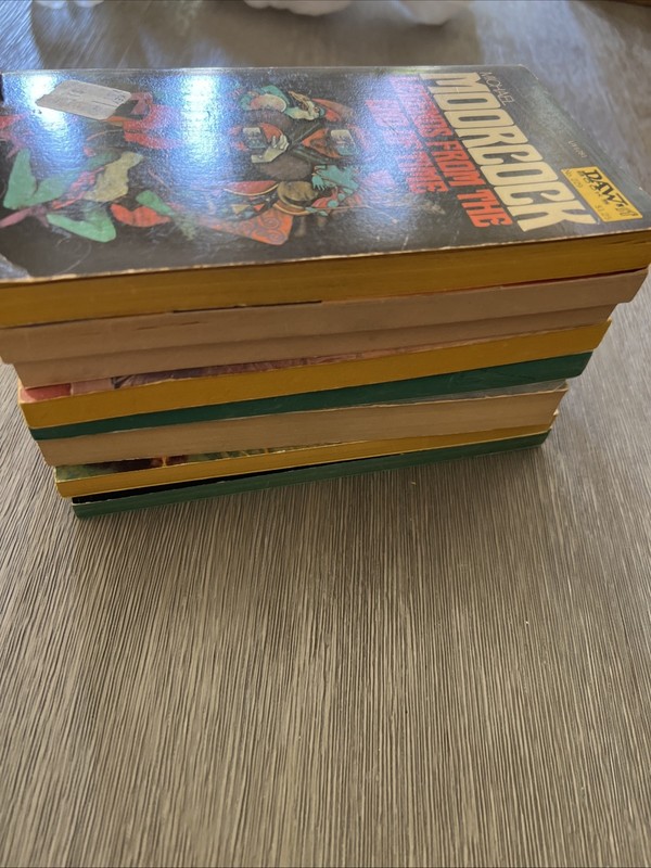 Michael Moorcock PB LOT Of 15: Different Series. Great Condition Most Unread gallery
