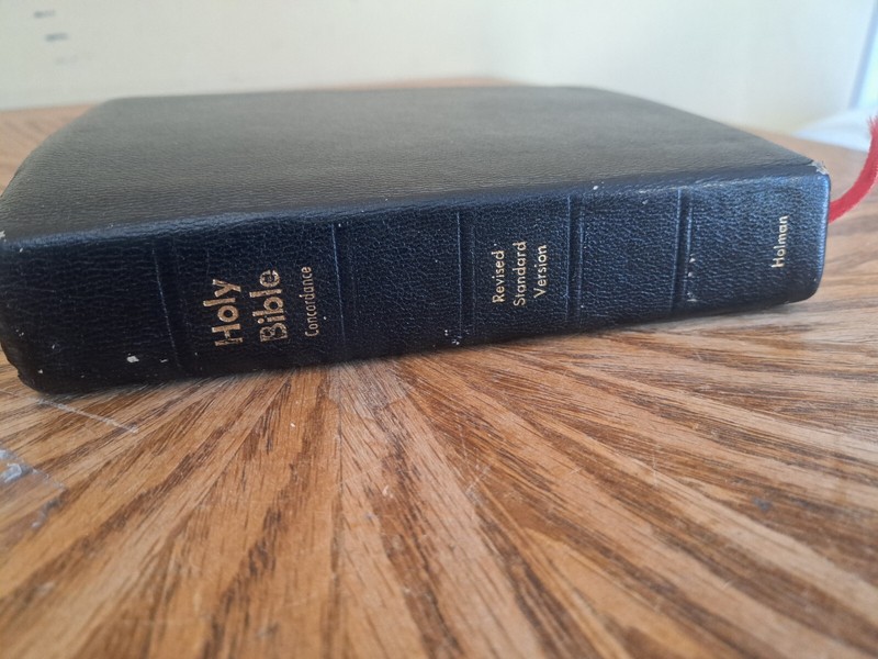 Holman RSV Bible Black Persian Grain Leather Gold Gilt Edge 1962 VTG