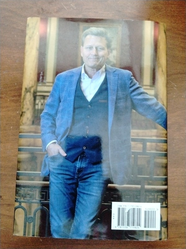 Long Shadows by David Baldacci. First Edition (2022, HC/BJ) gallery