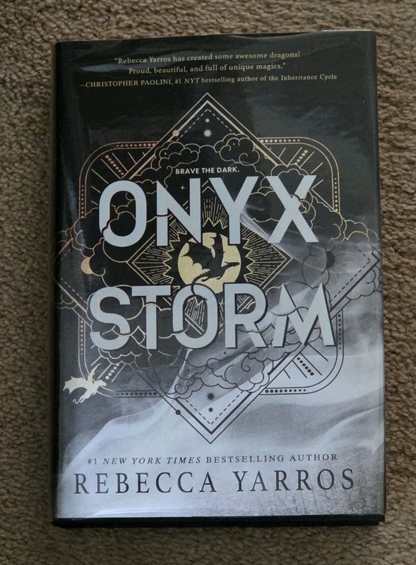 Onyx Storm (HC 2025) Rebecca Yarros – Empyrean Series Book 3 – NEW