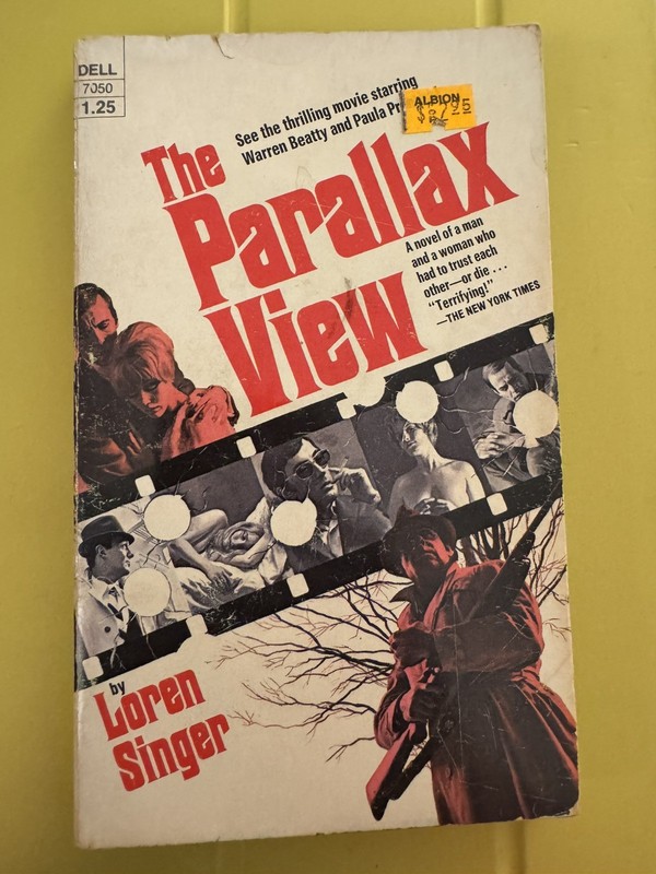 THE PARALLAX VIEW / Loren Singer (First Dell Printing June 1972) PB movie tie-in
