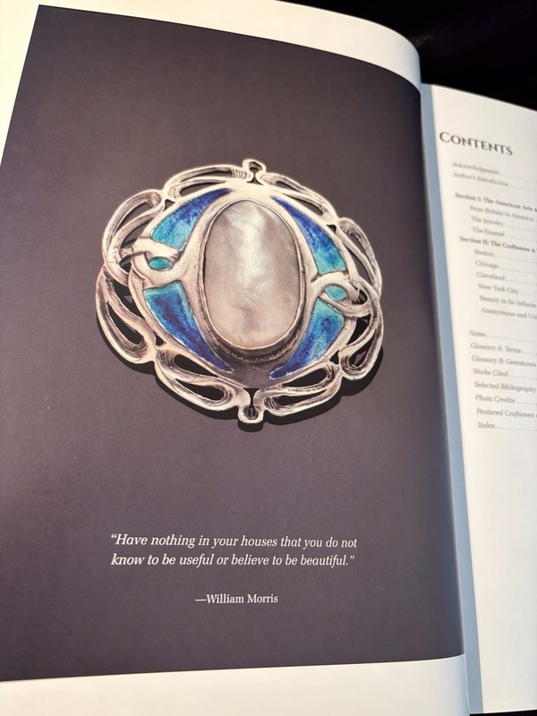 Creating Beauty: Jewelry & Enamels of the American Arts & Crafts Movement (2019) gallery