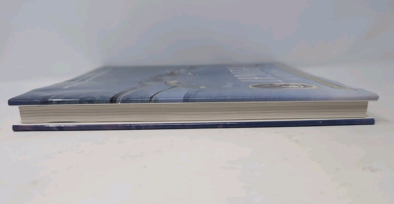 Legends Of Flight By Bill Yenne, Forward By Frank Borman (1997 HC DJ) gallery
