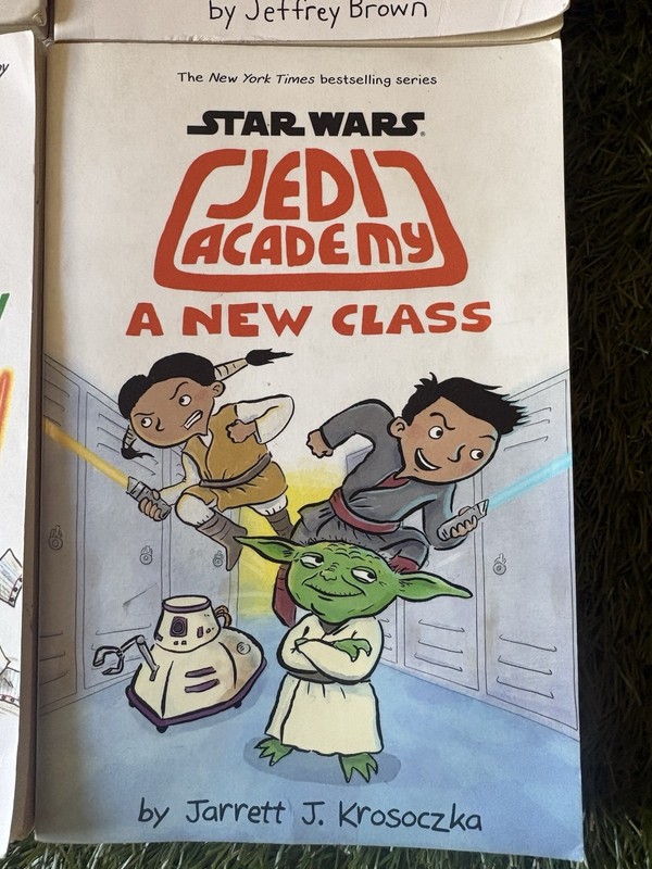 LOT Of 4 Star Wars Jedi Academy Books Jeffrey Brown Jarrett J. Krosoczka gallery
