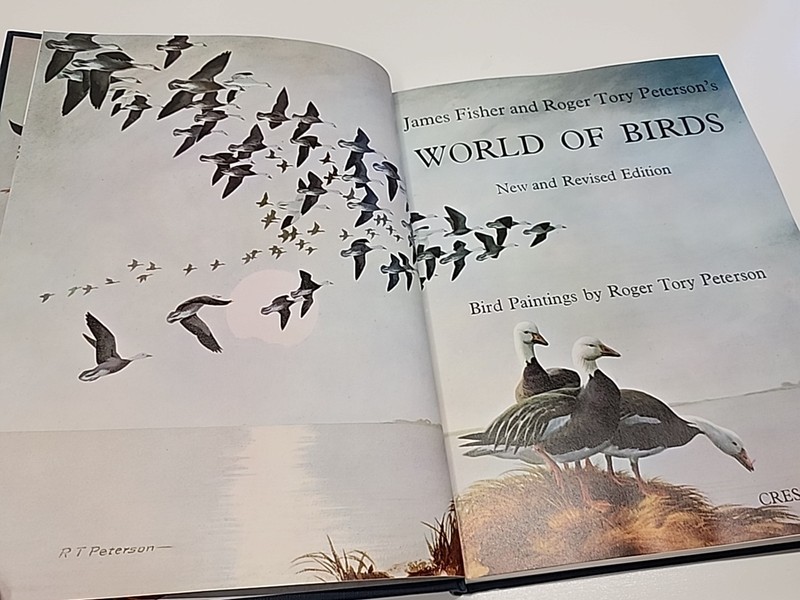 THE WORLD OF BIRDS by James Fisher and Roger Peterson 1988 Hardcover gallery