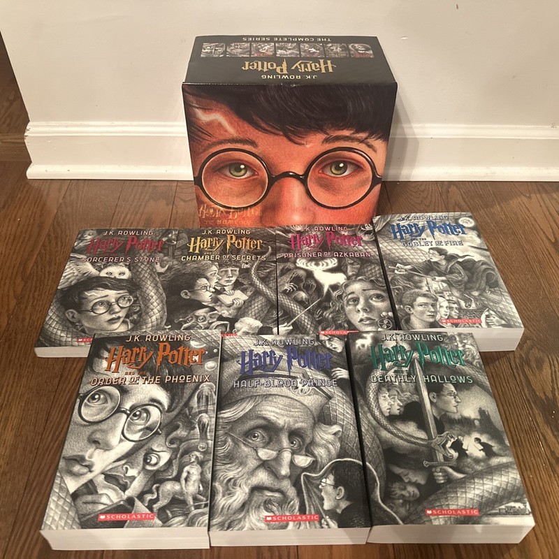 Harry Potter Ser.: Harry Potter Books 1-7 Special Edition Boxed Set by J. K….