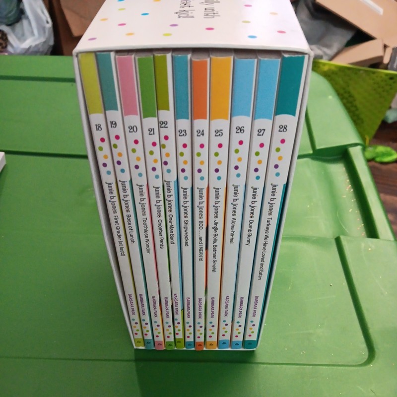 Junie B. Jones Complete First Grade Collection Box Set. #18-#28.