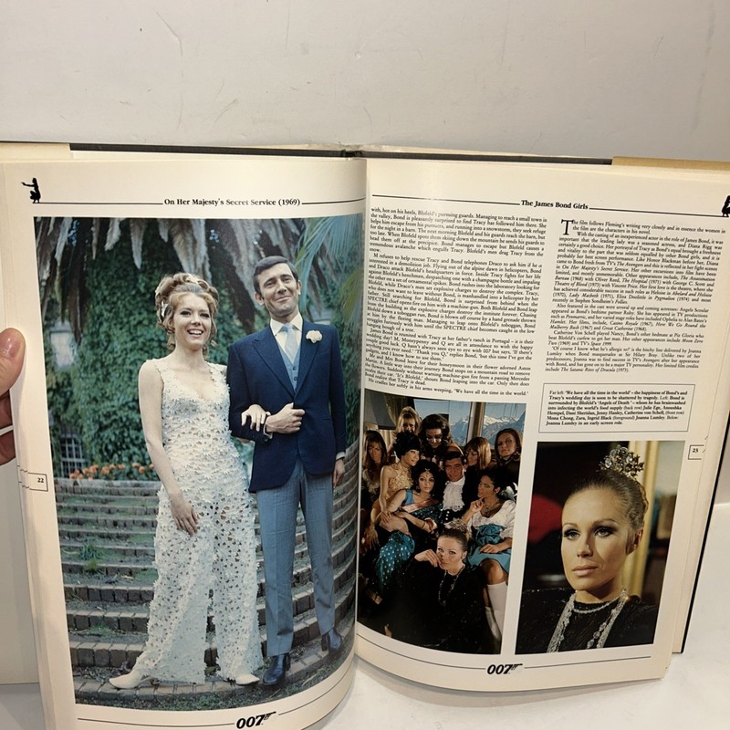 THE JAMES BOND GIRLS By Graham Rye - Hardcover Coffee Table Book Women Ladies gallery