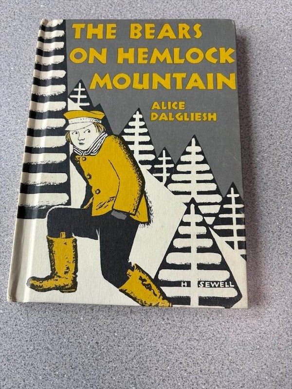 Alice Dalgliesh THE BEARS ON HEMLOCK MOUNTAIN 1952 HC Weekly Reader Children’s