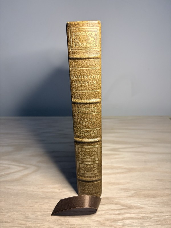 Franklin Library Leather Bound Book 1977 Robinson Crusoe Daniel Dafoe. MARKED gallery