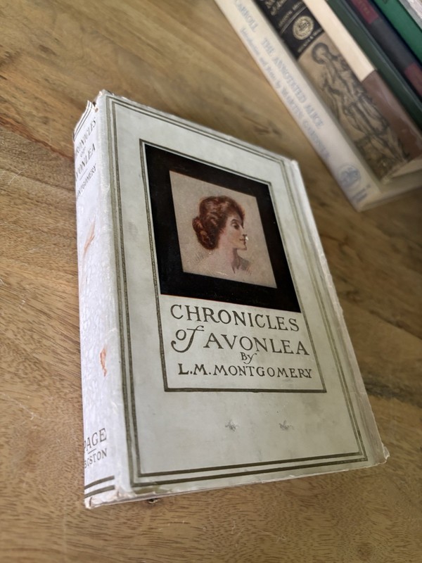 L M Montgomery / Chronicles of Avonlea, 19th impression, 1939 With Dust Jacket