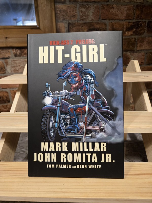 HIT-GIRL (Mark Millar, John Romita Jr.)