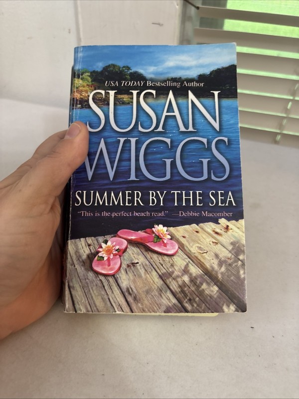 Lot of 10 - Susan Wiggs - Mass Paperback books - Free Shipping gallery