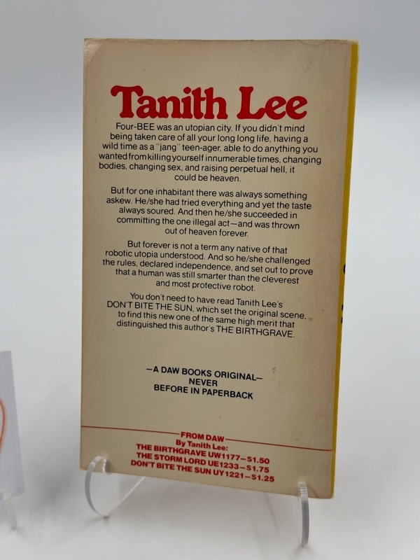 Tanith Lee, DAW PB, Drinking Sapphire Wine 1st Ed 1/1977 gallery