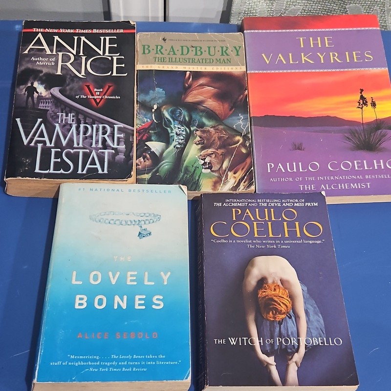 Anne Rice The Vampire Lestat Paperback (The Vampire Chronicles) Ballantine 1986